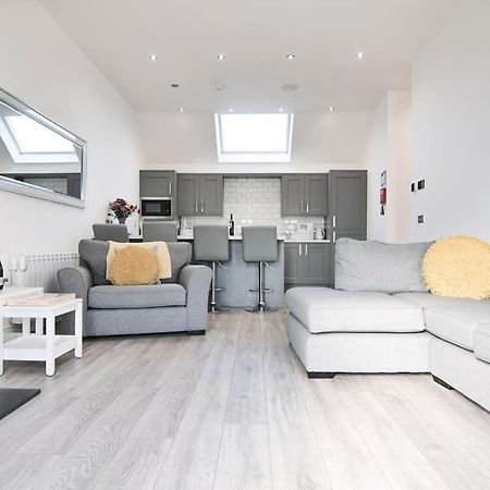 Hoxne Cottages - Daisy Cottage With Private Hot Tub York Bagian luar foto